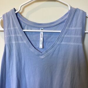 Light Blue Sleeveless Kuhl Arabella V-Neck Tank Top Size Large
